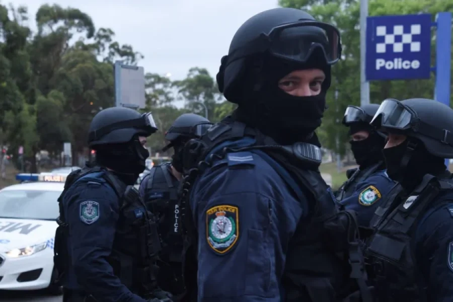 Australian police seize $5.76 million cash and charge four in ongoing money laundering investigation