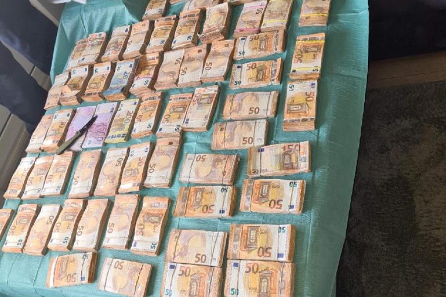 Dutch authorities arrest two and seize cash worth $884,000 in money laundering investigation￼